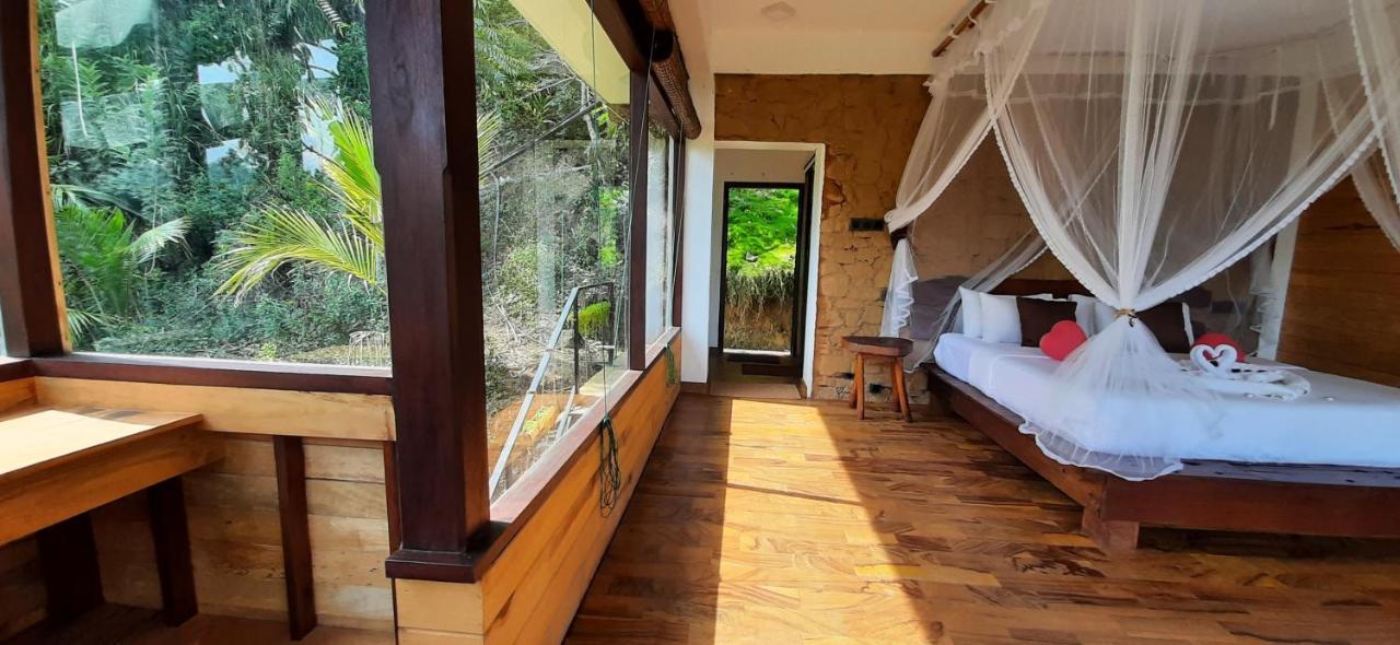 Bed and Breakfast Oxy Breeze Ella Exterior foto